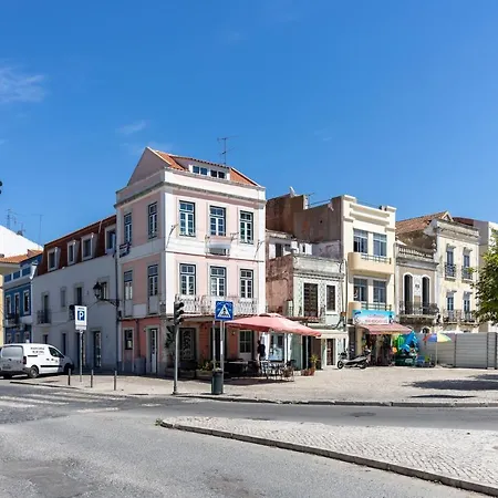 In Todi - Local Apartment Setubal