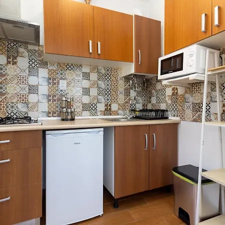 Apartment In Todi - Local Setubal
